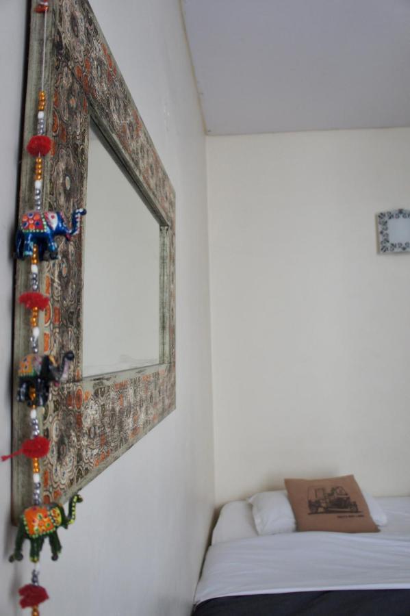 Maison d'hôtes Bed And Chai - Boutique & Tours New Delhi